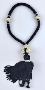 Rosario with golden knots